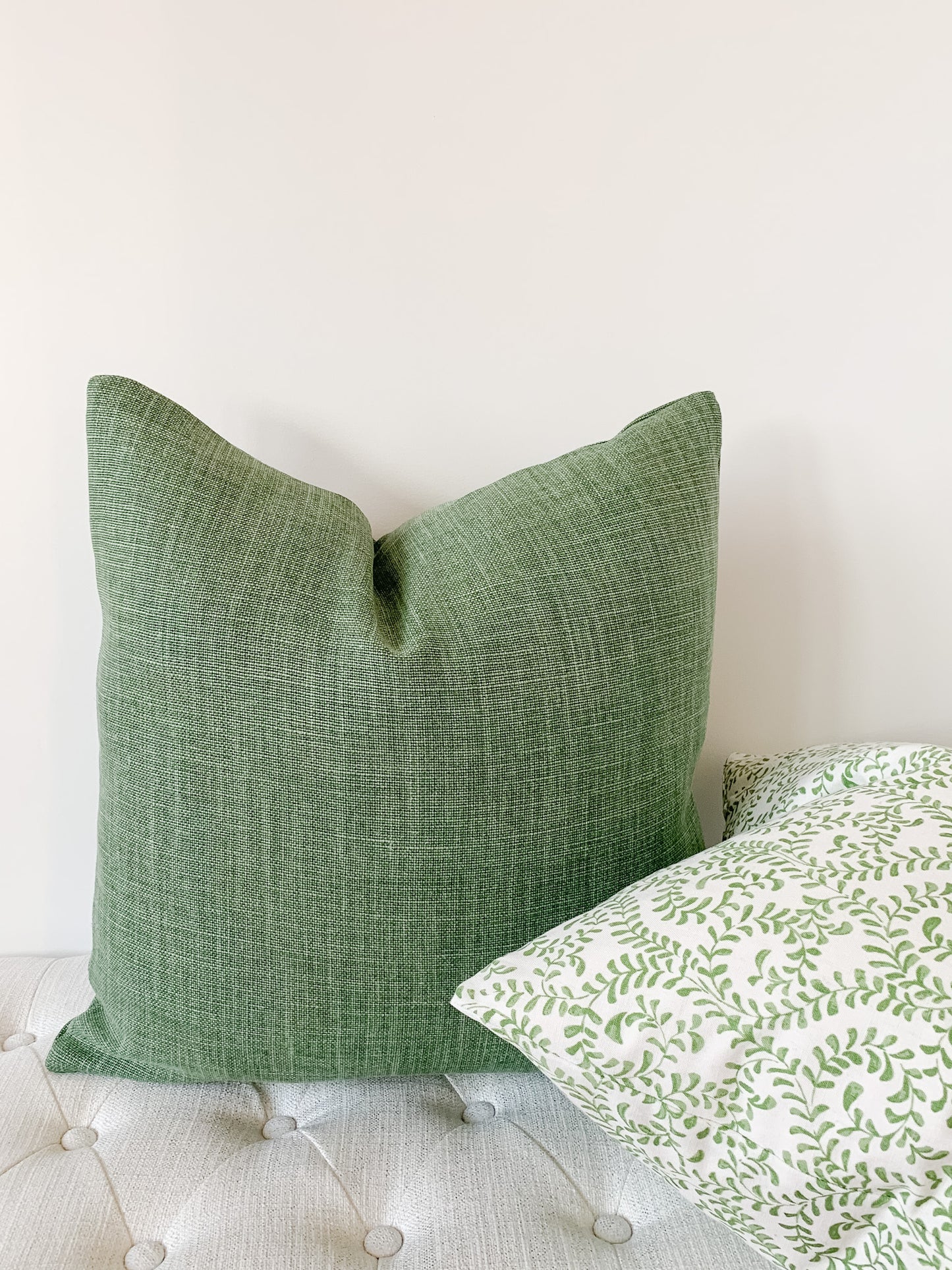 Linen Pillow - Kelly Green