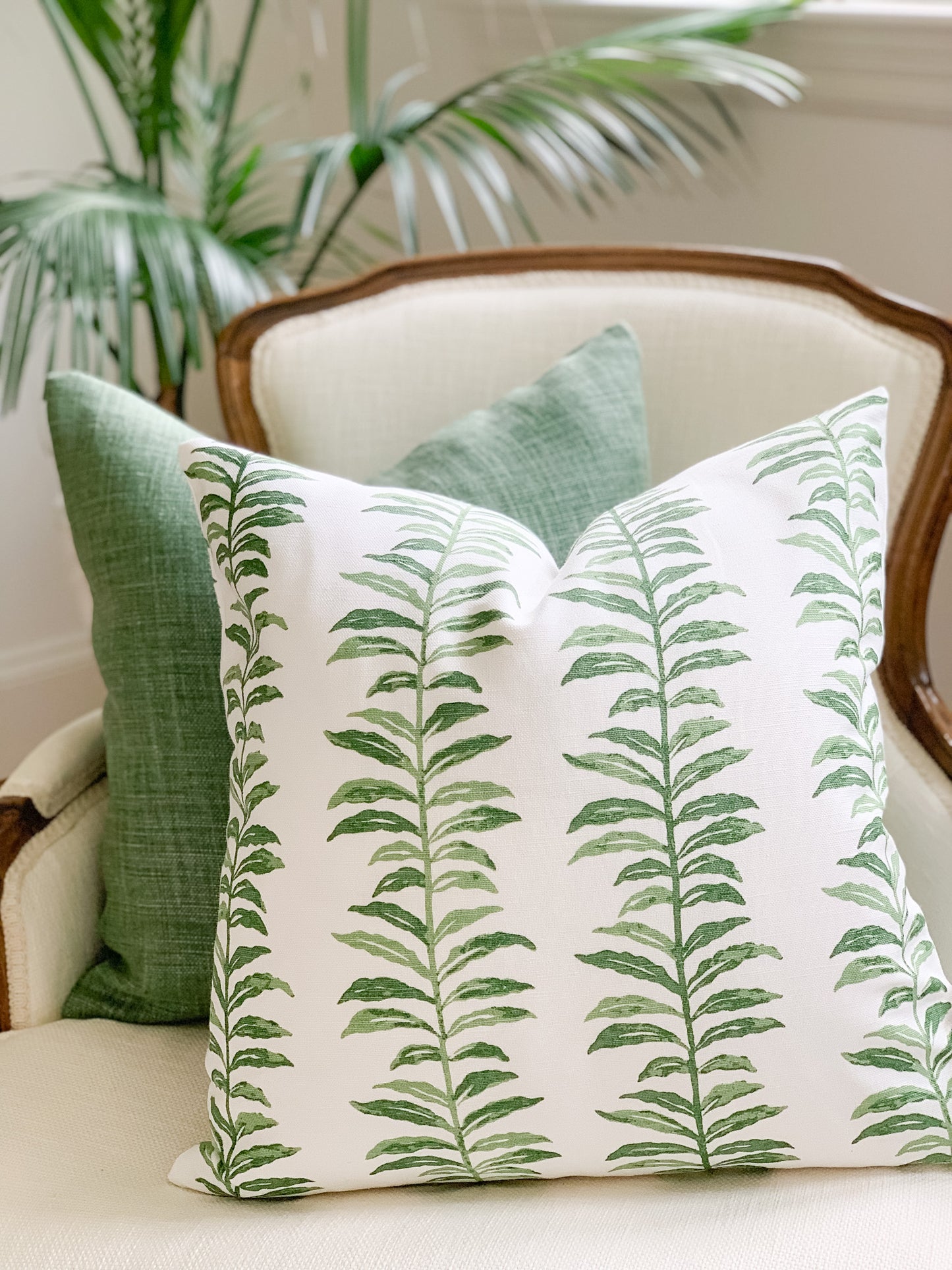 Linen Pillow - Kelly Green
